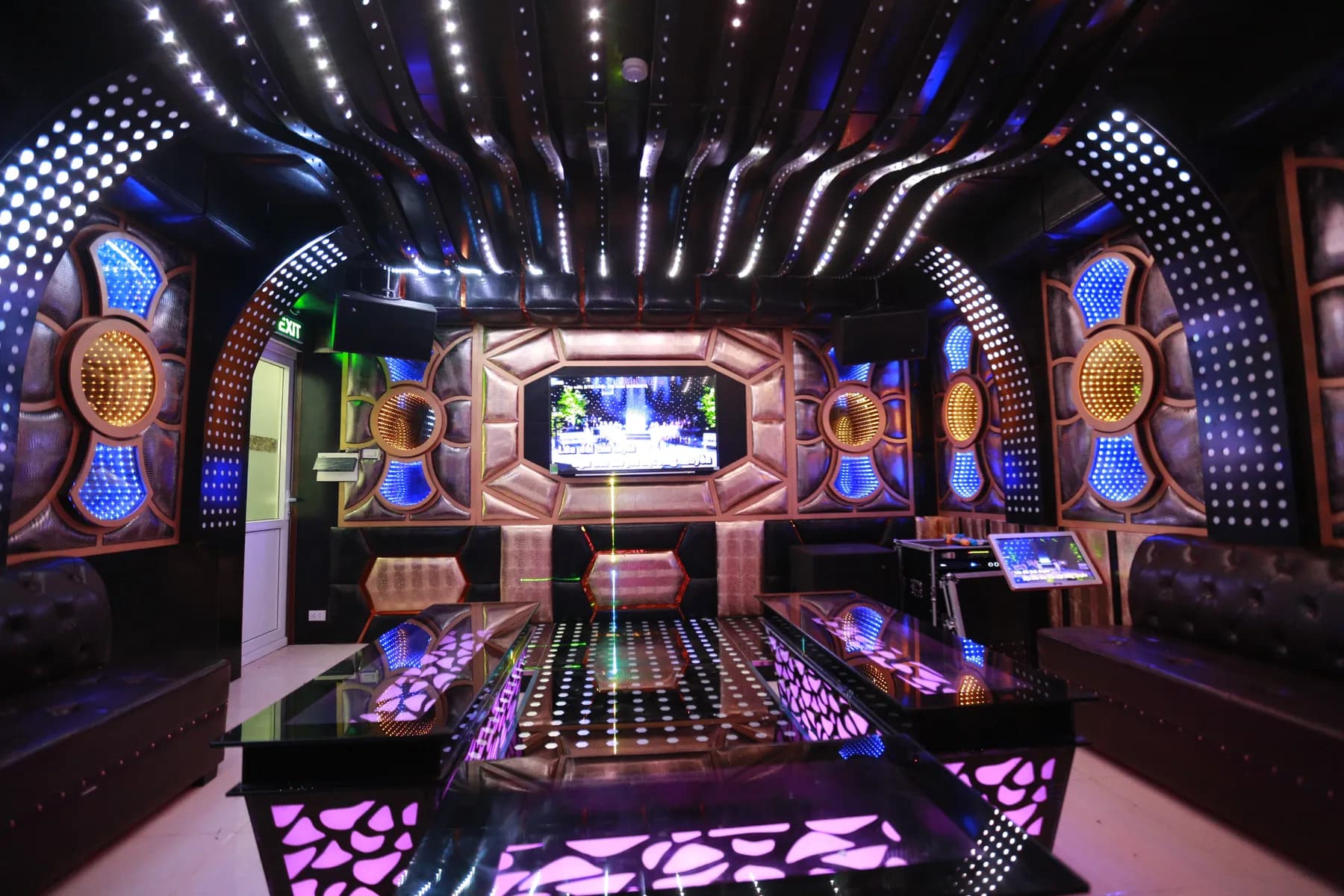 Phòng karaoke