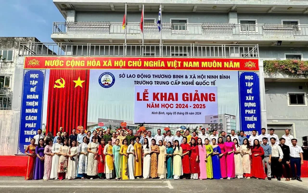 Trung cấp nghề Quốc tế (IVS)